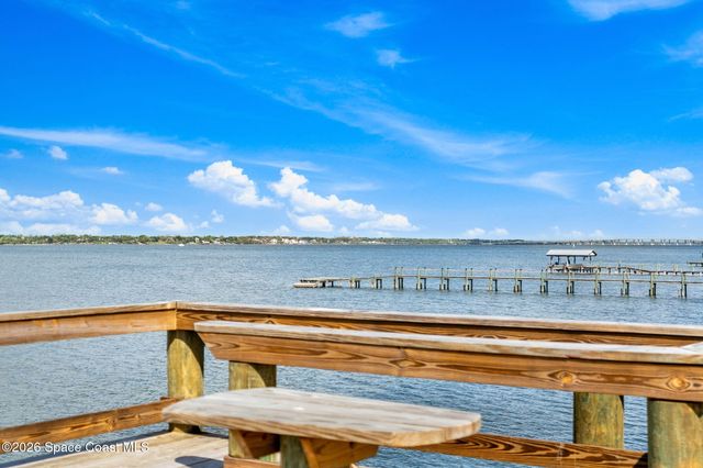 975 Oak Street, Merritt Island, FL 32953