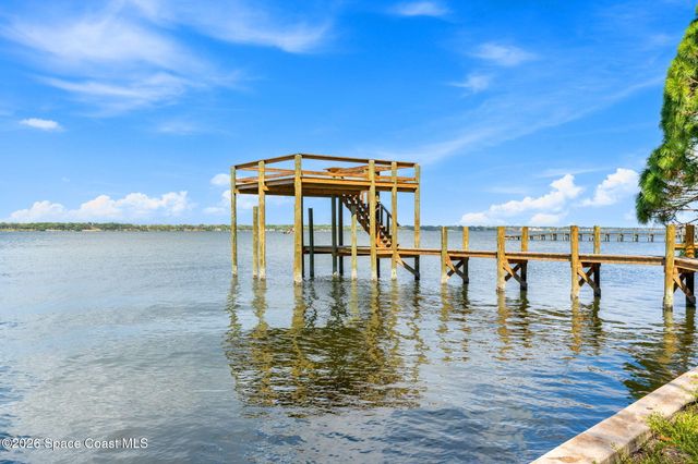 975 Oak Street, Merritt Island, FL 32953