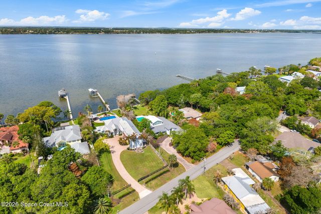 975 Oak Street, Merritt Island, FL 32953