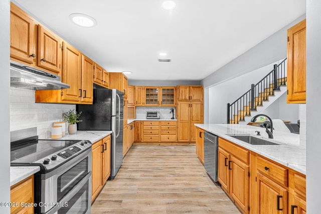 975 Oak Street, Merritt Island, FL 32953