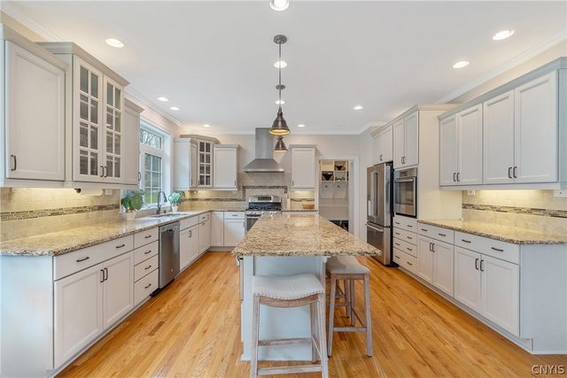 217 Starksboro Drive, Camillus, NY 13031