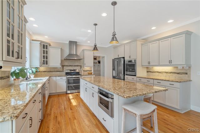 217 Starksboro Drive, Camillus, NY 13031