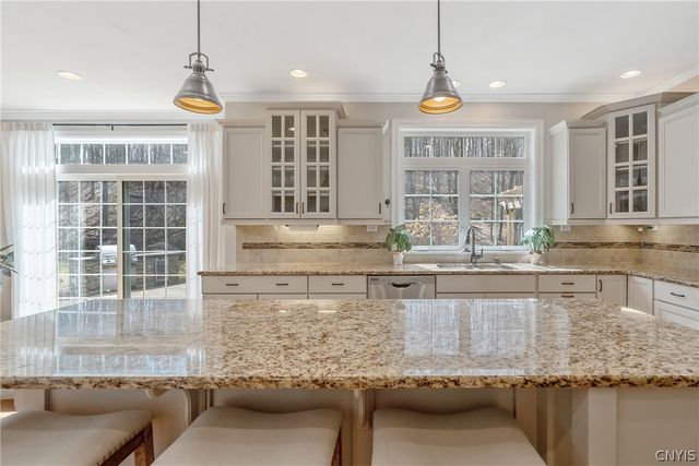 217 Starksboro Drive, Camillus, NY 13031