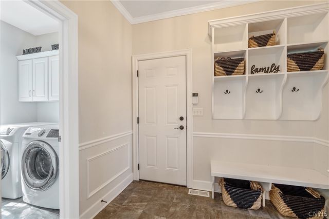 217 Starksboro Drive, Camillus, NY 13031