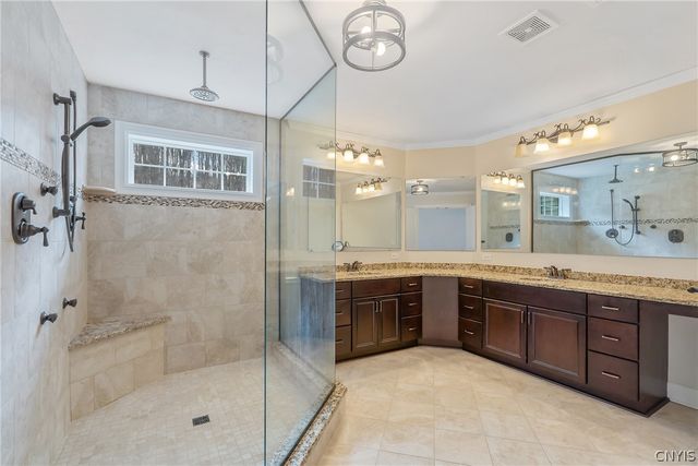 217 Starksboro Drive, Camillus, NY 13031