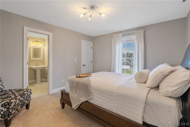 217 Starksboro Drive, Camillus, NY 13031