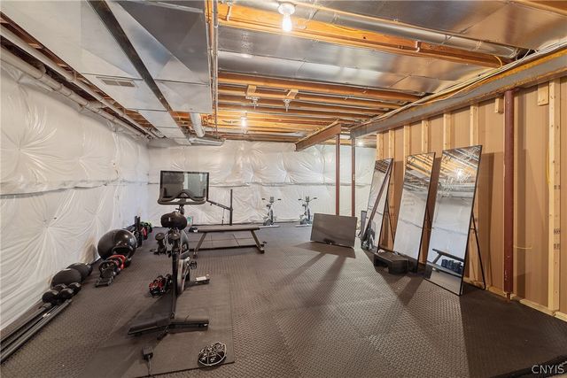 217 Starksboro Drive, Camillus, NY 13031