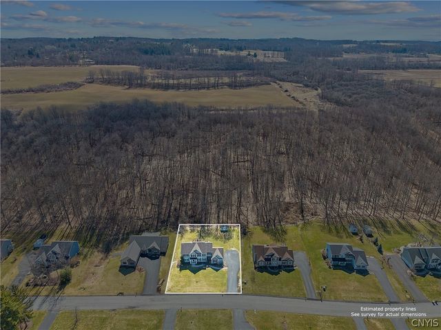 217 Starksboro Drive, Camillus, NY 13031