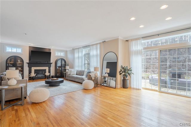 217 Starksboro Drive, Camillus, NY 13031