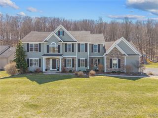 217 Starksboro Drive, Camillus, NY 13031