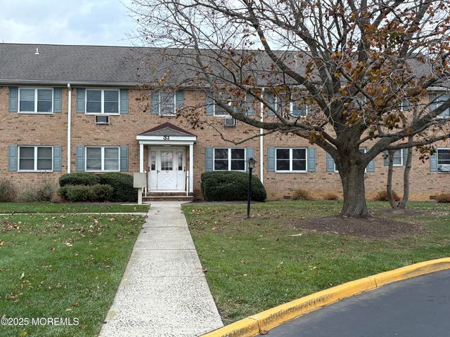32 Manchester Court D, Freehold, NJ 07728