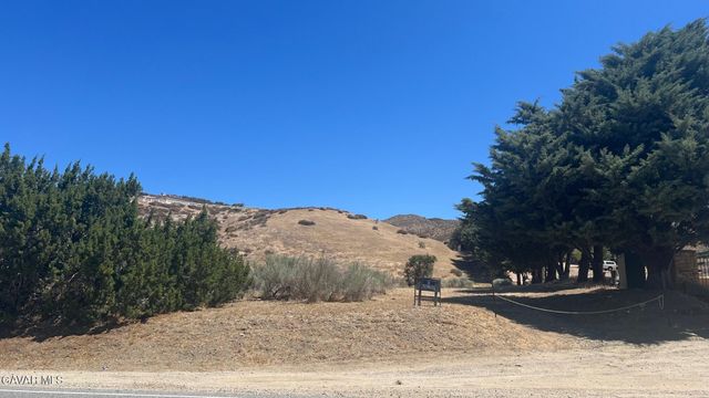 Elizabeth Lake Vic, Leona Valley, CA 93551