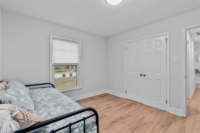 1 Bent Oak Court, Greensboro, NC 27455