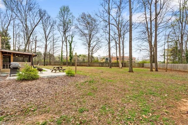 1 Bent Oak Court, Greensboro, NC 27455