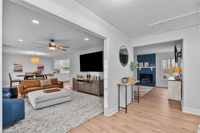 1 Bent Oak Court, Greensboro, NC 27455