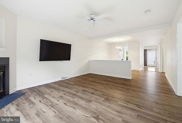 1037 KENT GARDEN, Lititz, PA 17543
