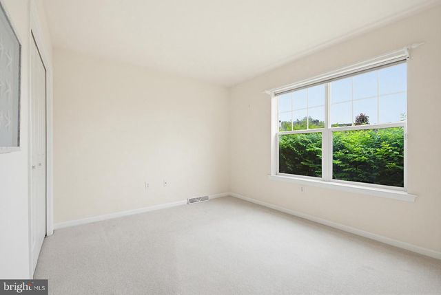 1037 KENT GARDEN, Lititz, PA 17543