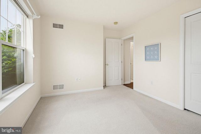 1037 KENT GARDEN, Lititz, PA 17543
