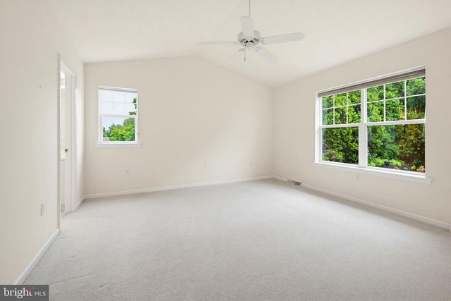 1037 KENT GARDEN, Lititz, PA 17543