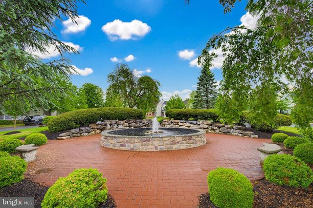 1037 KENT GARDEN, Lititz, PA 17543