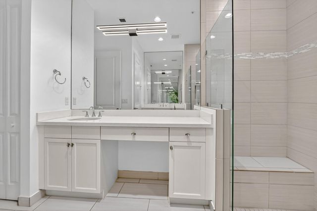 6675 Quiet Wave Trail, Boca Raton, FL 33433
