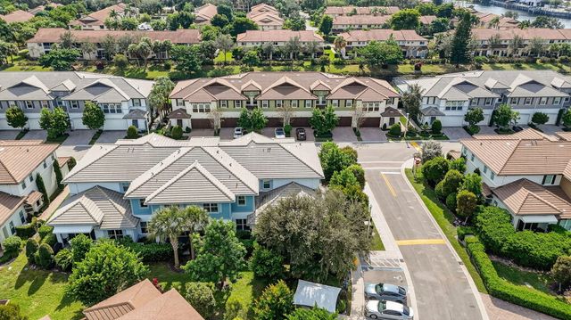 6675 Quiet Wave Trail, Boca Raton, FL 33433