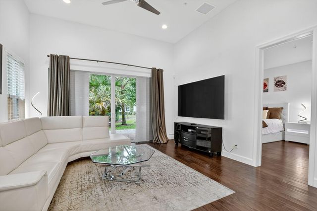 6675 Quiet Wave Trail, Boca Raton, FL 33433