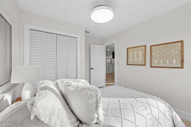 105 12TH STREET SW, Ruskin, FL 33570