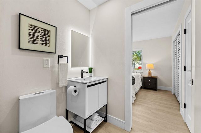 105 12TH STREET SW, Ruskin, FL 33570