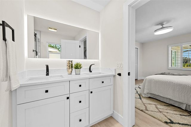 105 12TH STREET SW, Ruskin, FL 33570