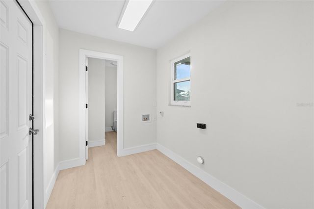 105 12TH STREET SW, Ruskin, FL 33570