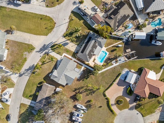 105 12TH STREET SW, Ruskin, FL 33570