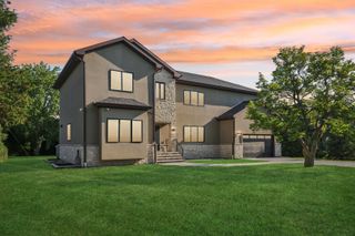 1744 Walnut Circle, Northbrook, IL 60062