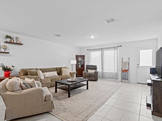 603 Vicksburg Drive, Ennis, TX 75119