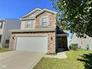 1994 Shadow Creek Boulevard, Columbus, IN 47201