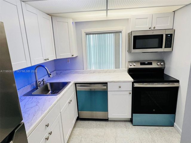 200 172nd St 416, Sunny Isles Beach, FL 33160