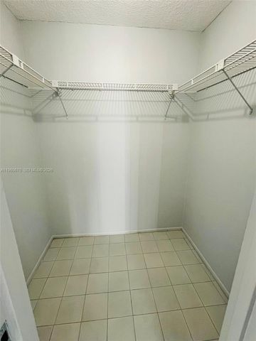 200 172nd St 416, Sunny Isles Beach, FL 33160