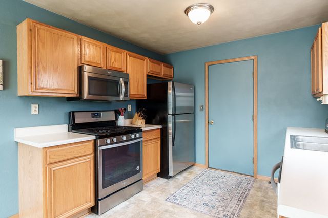 14836 Hunters Way, South Beloit, IL 61080