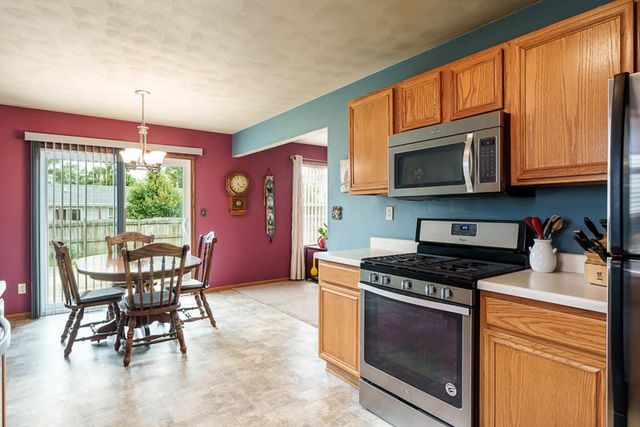 14836 Hunters Way, South Beloit, IL 61080