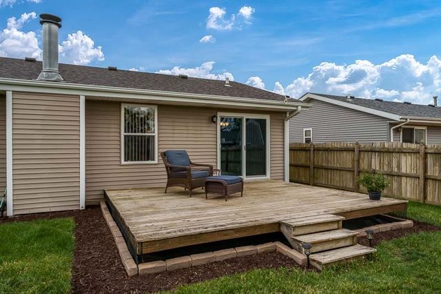 14836 Hunters Way, South Beloit, IL 61080
