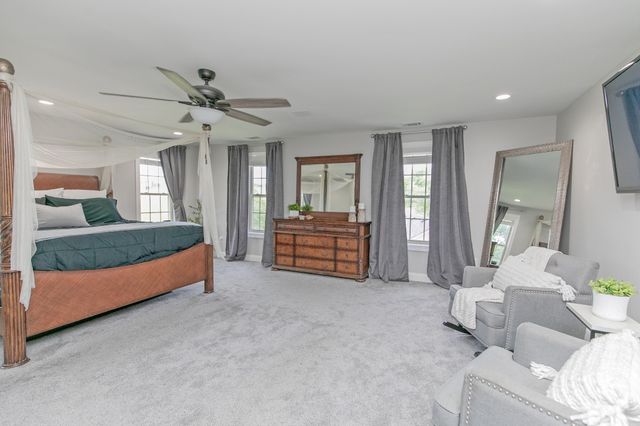 7144 Hall Rd, Greenbrier, TN 37073