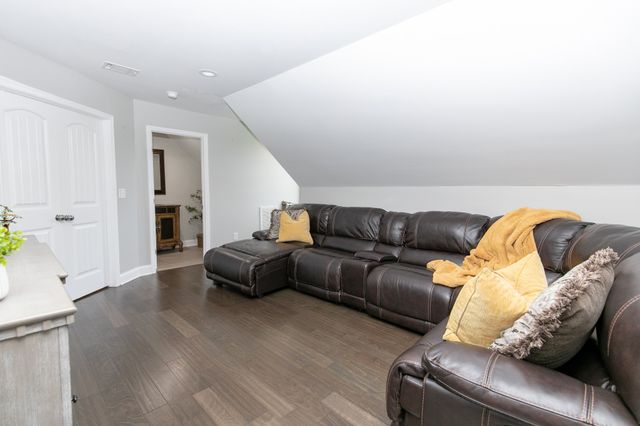 7144 Hall Rd, Greenbrier, TN 37073