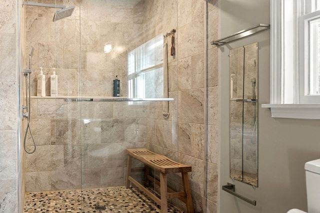 298 Wren St, Taunton, MA 02718