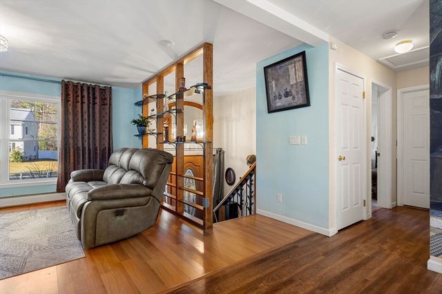 298 Wren St, Taunton, MA 02718