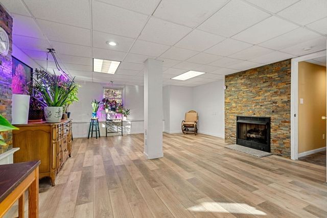 298 Wren St, Taunton, MA 02718