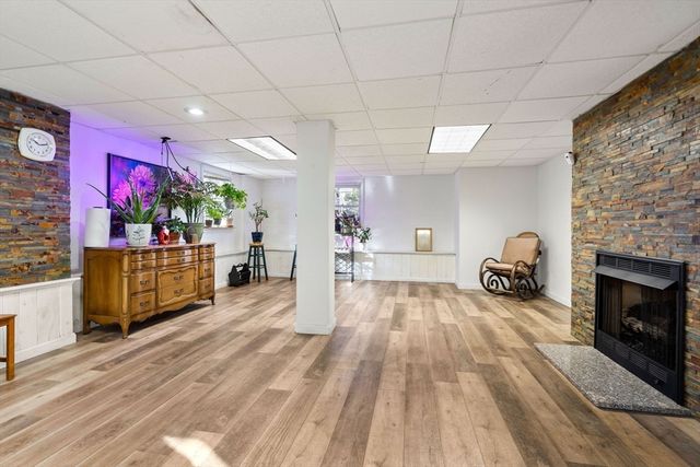 298 Wren St, Taunton, MA 02718