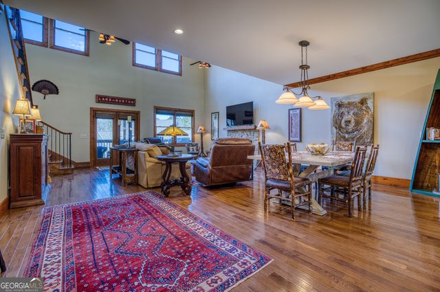 43 Seasons View Court, Clarkesville, GA 30523