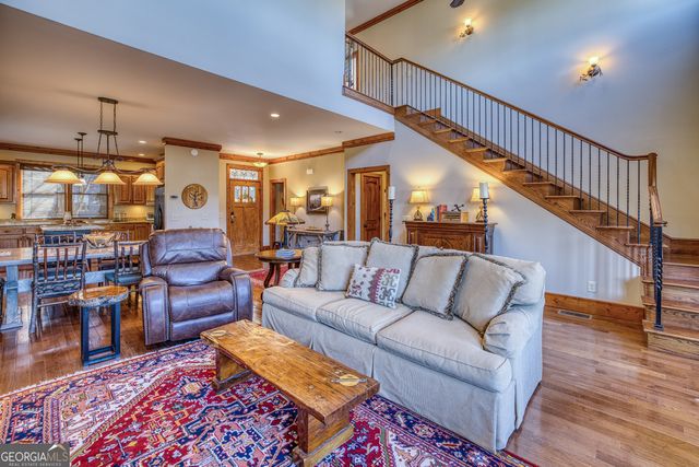 43 Seasons View Court, Clarkesville, GA 30523