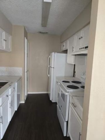 6601 Sands Point Drive 56, Houston, TX 77074