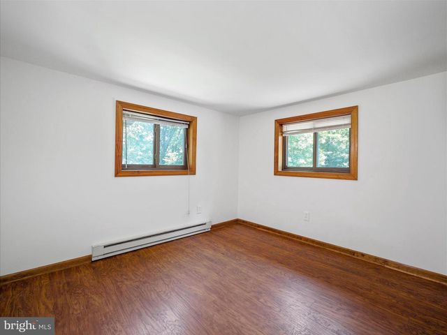 258 MERRIMACK, Falling Waters, WV 25419